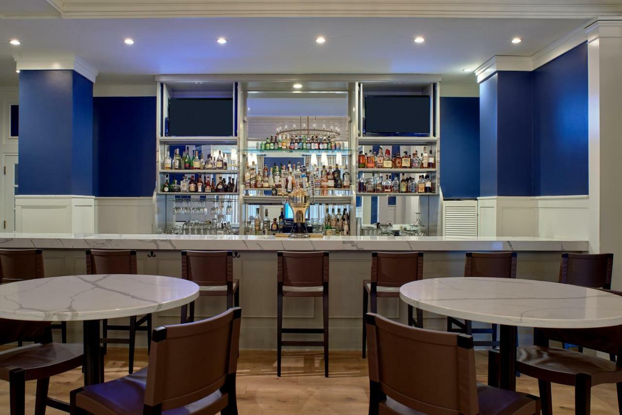 Hotel Viking Newport Luaran gambar